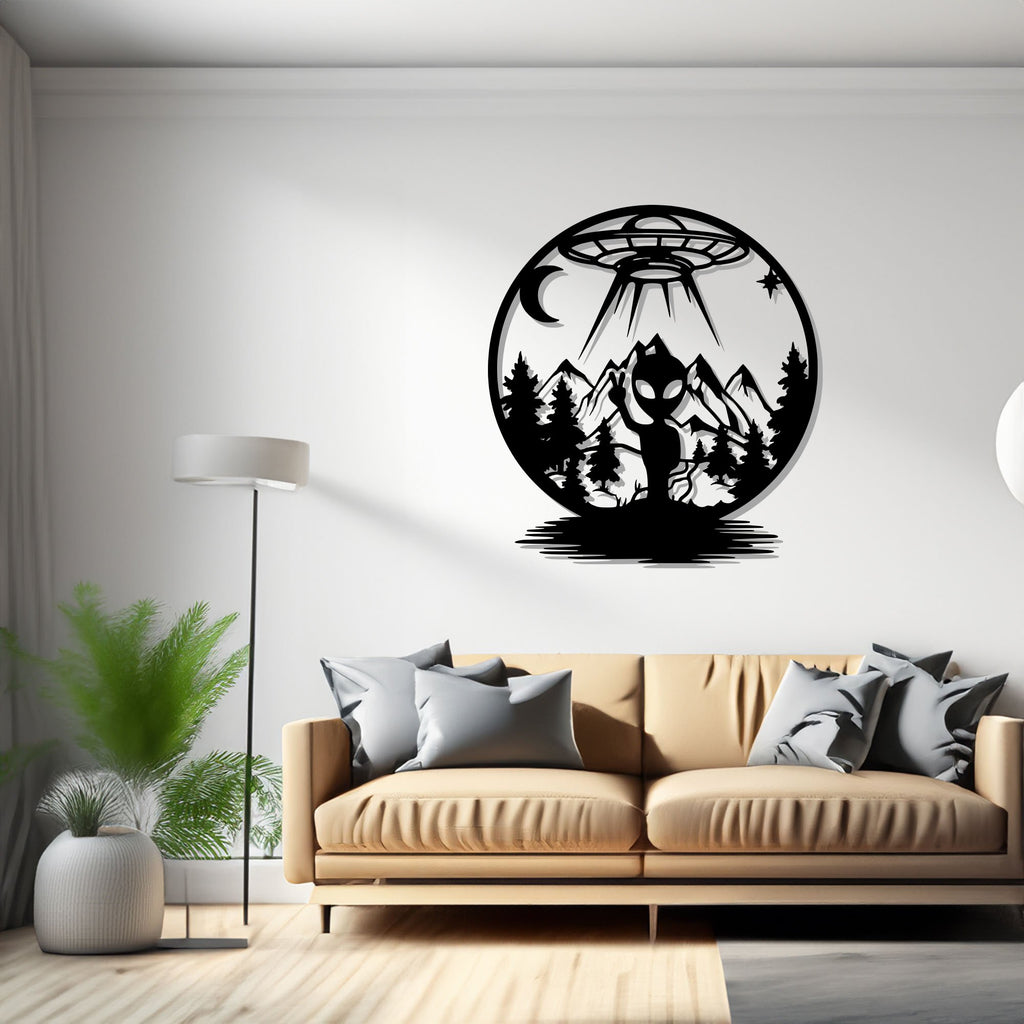 Alien Under The Moon Metal Wall Art, Alien Under The Moon Sign Decoration For Room, UFO Alien Under The Moon Metal