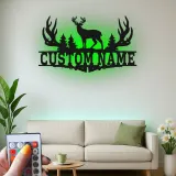 Cartel de metal personalizado con luz LED de asta de ciervo Regalo personalizado para cazadores Decoración de cabaña rústica 1