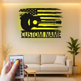 Insegna in metallo Chitarra e bandiera americana | Arte murale LED personalizzata per musicisti | Decorazione patriottica per casa e studio