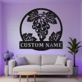 Insegna personalizzata per vigneto con grappoli d’uva | Arte murale in metallo LED per cantina o cucina | Regalo personalizzato per chi ama il vino