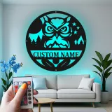 Insegna in metallo con gufo reale | Arte murale LED con nome personalizzato | Decorazione rustica su misura per baita e lodge per lui