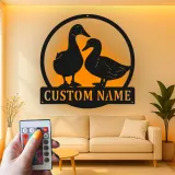 Insegna in metallo LED personalizzata con coppia di anatre - Regalo per fattoria, decorazione rustica per cucina o giardino