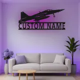 Personalisierte LED-Metall-Wandkunst mit Kampfjet – Luftfahrtgeschenk für Piloten, Hobbyraum oder Büro
