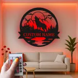 Personalisierte Wolf Heulende Bergszene LED Metall-Wandkunst Geschenk für Naturfreunde Cabin oder Lodge Dekor