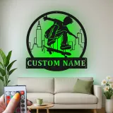Insegna LED con nome per skateboarder | Arte da parete in metallo personalizzata per camera dei ragazzi | Decorazione urbana per skater personalizzata | Regalo per figlio