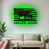 Personalisierte Kuh-und-Kalb LED-beleuchtete Metall-Wandkunst mit amerikanischer Flagge – Landhausgeschenk für Landwirte, rustikale Wohndeko