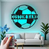 Personalisiertes Fußball-Metallschild | LED-beleuchtete Wandkunst | Individuelle Namensdekoration für Spieler, Trainer oder Mannschaftsraum