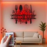 Cartel de cocina personalizado con LED | Arte mural de utensilios de metal floral personalizado | Regalo de decoración de chef para mamá | Decoración de cocina moderna de granja