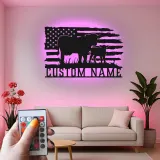 Personalisierte Kuh-und-Kalb LED-beleuchtete Metall-Wandkunst mit amerikanischer Flagge – Landhausgeschenk für Landwirte, rustikale Wohndeko