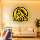Cartel LED personalizado para rancho con caballo | Decoración mural de metal personalizada | Regalo ecuestre para amantes de los caballos | Decoración para la entrada del establo