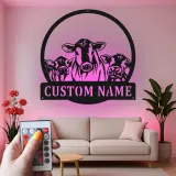 Personalisierte Kuhfamilie LED-beleuchtete Metall-Wandkunst – Bauernhof-Geschenk für Landwirte, rustikale Küche oder Scheunendeko