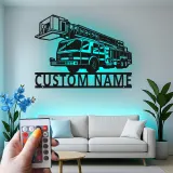 Panneau LED camion de pompiers personnalisé | Décoration murale en métal pour pompier | Décor de caserne | Cadeau pour premier intervenant