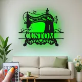 Individuelles Nähmaschinen-Schild | LED Metall-Wandkunst | Personalisierte Bastelzimmer-Dekoration für Schneiderinnen | Vintage Stil Namensschild