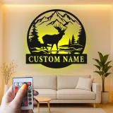Insegna in metallo LED personalizzata con alce in paesaggio montano - Regalo per amanti della natura e decorazione per cabine o rifugi