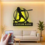 Insegna in metallo personalizzata con luce LED per giocatore di baseball - Regalo personalizzato per appassionati di sport e decorazione per sala giochi o camera da letto