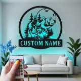 Insegna in metallo personalizzata con scena del bosco e orso retroilluminata, regalo di fauna selvatica per decorare la cabina rustica