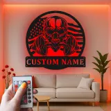 Panneau de gym patriotique avec LED | Art mural en métal avec crâne personnalisé | Décoration de musculation personnalisée pour la maison et les centres de fitness