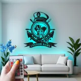 Insegna in metallo Nautica Sirena con LED | Arte murale personalizzata Ancora e timone | Regalo per amante del mare per capitano di barca o man cave