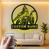 Personalisierte LED-Metall-Wandkunst mit Kardinalvogel – Geschenk für Vogelliebhaber, Garten- oder Terrassendeko