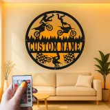 Panneau LED Motocross Personnalisé | Art mural en métal Moto Tout Terrain | Décor de course sur mesure pour cave à vin | Cadeau de pilote de cascade
