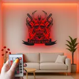 Art Murale en Métal Samouraï Personnalisé | Panneau LED Casque Japonais | Décor de Dojo Personnalisé | Cadeau pour Fan d'Arts Martiaux