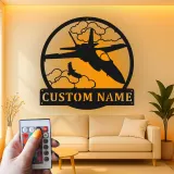 Fighter Jet Metall-Wandkunst | Personalisiertes LED-Schild für den Man Cave | Individuelles Geschenk für Piloten | Militärische Flugzeugdekoration