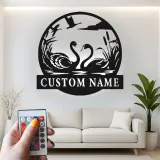Insegna in metallo personalizzata con cigni | Arte murale retroilluminata a LED | Regalo romantico per matrimoni e anniversari