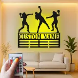 Insegna LED personalizzata con giocatrice di pallamano | Decorazione murale in metallo personalizzata | Regalo per squadra sportiva | Arredo palestra per atleta