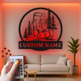 Cartel de metal personalizado con mochila de senderismo y luz LED, regalo para entusiastas del aire libre, decoración de aventura para cabaña o refugio