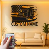 Insegna per Camion Spazzaneve Personalizzata | Arte da Parete in Metallo LED | Decorazione per Attrezzature Pesanti con Bandiera Americana | Regalo per Autista di Rimozione Neve