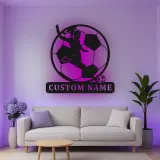 Cartel de metal personalizado de jugadora de fútbol femenino con luz LED, regalo personalizado para aficionados al fútbol, decoración para sala de deportes