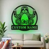 Insegna LED Sloth Mandala Personalizzata | Arte in Metallo su Misura per Studio di Yoga e Decorazione Zen | Regalo per Amanti degli Animali Boho