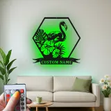 Panneau LED Flamant Rose | Art mural en métal personnalisé | Décor de maison de plage et de salon | Plaque de nom tropical personnalisée