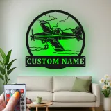Décoration murale en métal personnalisée avec lumière LED d'avion - Cadeau d'aviation pour pilote, décoration de hangar pour passionnés d'aviation