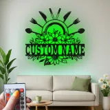 Plaque de cuisine personnalisée | Décoration murale en métal LED avec fleurs | Décor sur mesure avec ustensiles de chef | Cadeau pour maman pour restaurant et maison