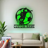 Cartel de metal personalizado de jugadora de fútbol femenino con luz LED, regalo personalizado para aficionados al fútbol, decoración para sala de juegos