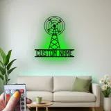 Personalisierte LED Metall-Wandkunst eines Funkmastes | Individuelles Retro-Broadcasting-Schild | Vintage Radio Antenne Dekor für Studio & Büro