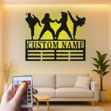 Panneau personnalisé d'arts martiaux féminin | Décoration murale en métal LED pour filles | Décor de karaté et taekwondo personnalisé | Plaque de nom de dojo et de chambre