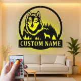 Cartel de metal personalizado con luz LED de bosque de lobos Regalo personalizado para amantes de la naturaleza Decoración rústica de cabaña