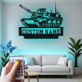Arte in Metallo Tank Militare | Insegna LED Personalizzata con Nome per Soldato | Decorazione per Man Cave e Garage