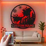 Cartel de metal personalizado de trineo de Santa | Arte mural navideño LED | Decoración navideña personalizada para el hogar | Silueta de reno con nombre