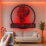 Personalisierte LED-Metall-Wandkunst mit Chamäleon und Blumen – einzigartiges Geschenk für Naturliebhaber, Wohn- oder Gartendeko