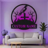 Insegna in metallo personalizzata con corvo su cimitero luce LED regalo di Halloween decorazione gotica per la casa