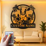 Insegna in metallo LED personalizzata con mucca e fiori - Regalo per fattoria - Decorazione rustica per cucina