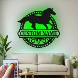 Enseigne LED cheval personnalisée | Décoration murale équestre en métal sur mesure | Déco de box, écurie et ranch | Cadeau pour les amoureux des chevaux