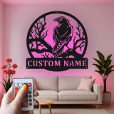 Panneau Métal Corbeau Gothique | Art Mural LED Personnalisé | Plaque de Nom sur Mesure pour Maison & Bureau | Décor Nature Sombre