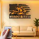 Plaque Métallique LED Personnalisée Motoneige | Art Mural Drapeau Américain Personnalisé | Cadeau Motoneigiste | Décor Man Cave