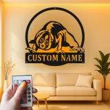 Insegna con Nome Personalizzato di Loris Lento | Arte Murale LED in Metallo | Decorazione per Nursery di Animali Selvatici | Regalo Esotico per Stanza dei Bambini