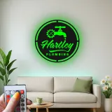 Insegna Logo Idraulico Personalizzata | Arte in Metallo LED per Laboratorio | Decorazione Industriale con Rubinetto e Ingranaggio | Regalo Personalizzato per Man Cave