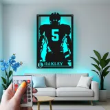 Cartel LED personalizado de jugador de fútbol americano | Arte mural de metal personalizado | Decoración para habitación juvenil | Regalo para aficionados al deporte con nombre y número